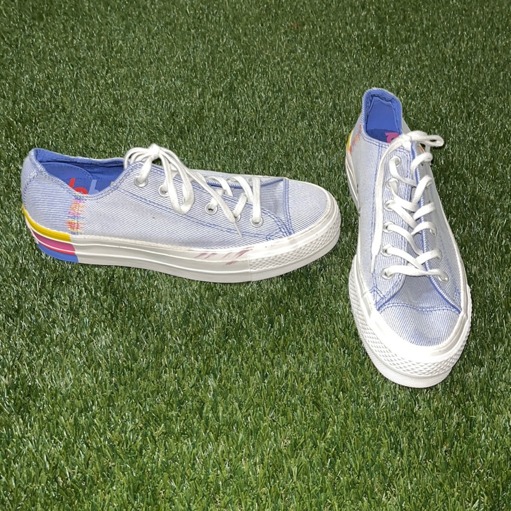 Platform Converse